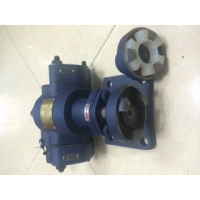 Bơm bánh răng 3,3m3 dùng bạc không dùng vòng bi