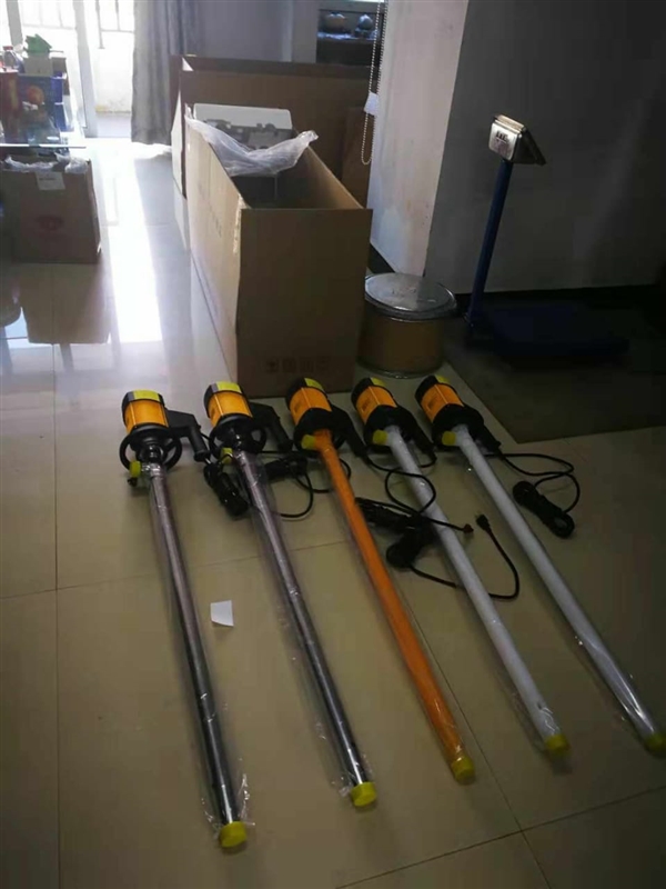 Máy bơm thùng phi giá rẻ FTI thân nhựa PP